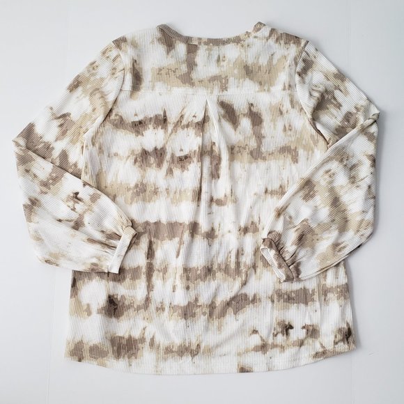 AMERICAN RAG Framed Henley Tie Dye Top - Picture 3 of 10